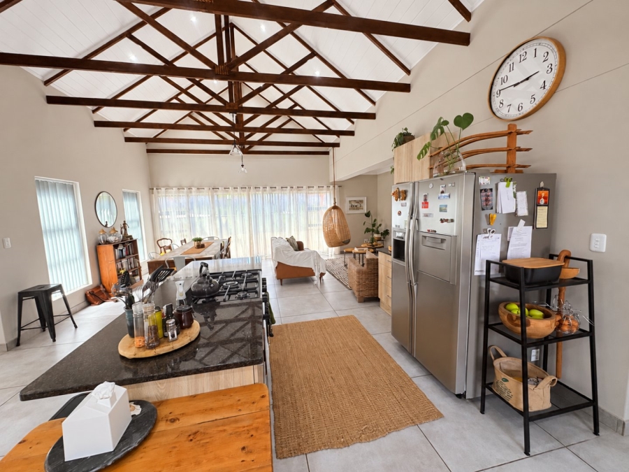 3 Bedroom Property for Sale in Outeniquasbosch Western Cape